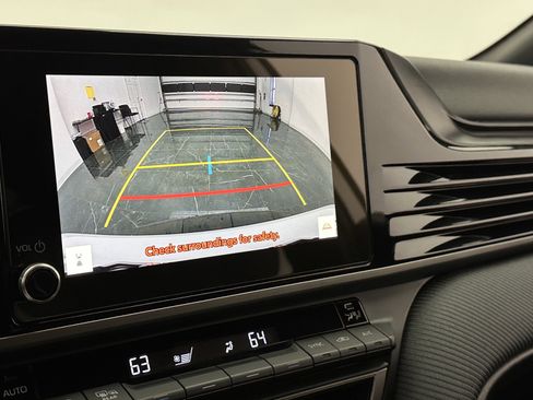 Used 2025 Toyota Camry LE image 19