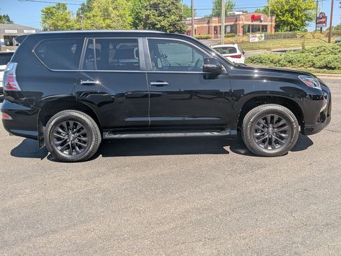 Used 2022 Lexus GX 460 Premium image 2