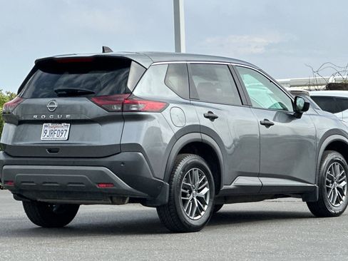 Certified 2023 Nissan Rogue S image 4