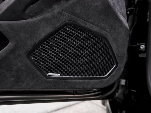 Used 2023 Lamborghini Huracan Tecnica image 39