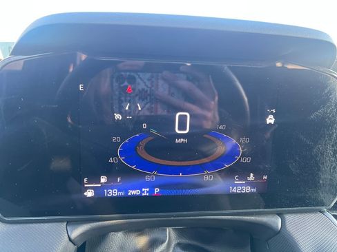 Used 2025 Chevrolet TrailBlazer LT w/ Convenience Package image 12