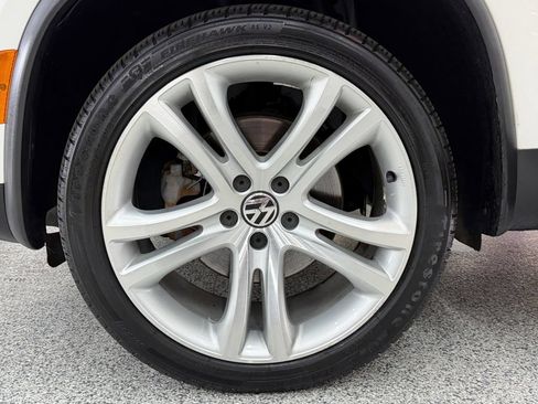 Used 2013 Volkswagen Tiguan S AWD/4WD image 47