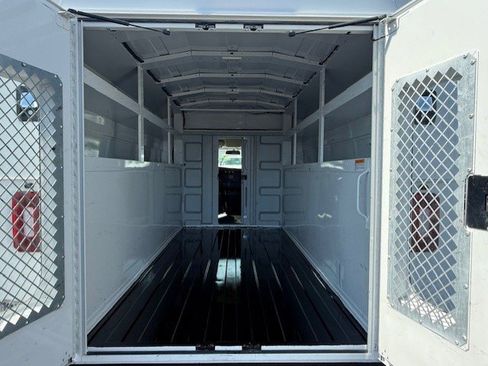 Used 2019 Chevrolet Express 3500 w/ Power Convenience Package image 13