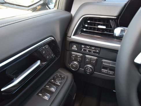 New 2026 Chevrolet Tahoe Premier image 16