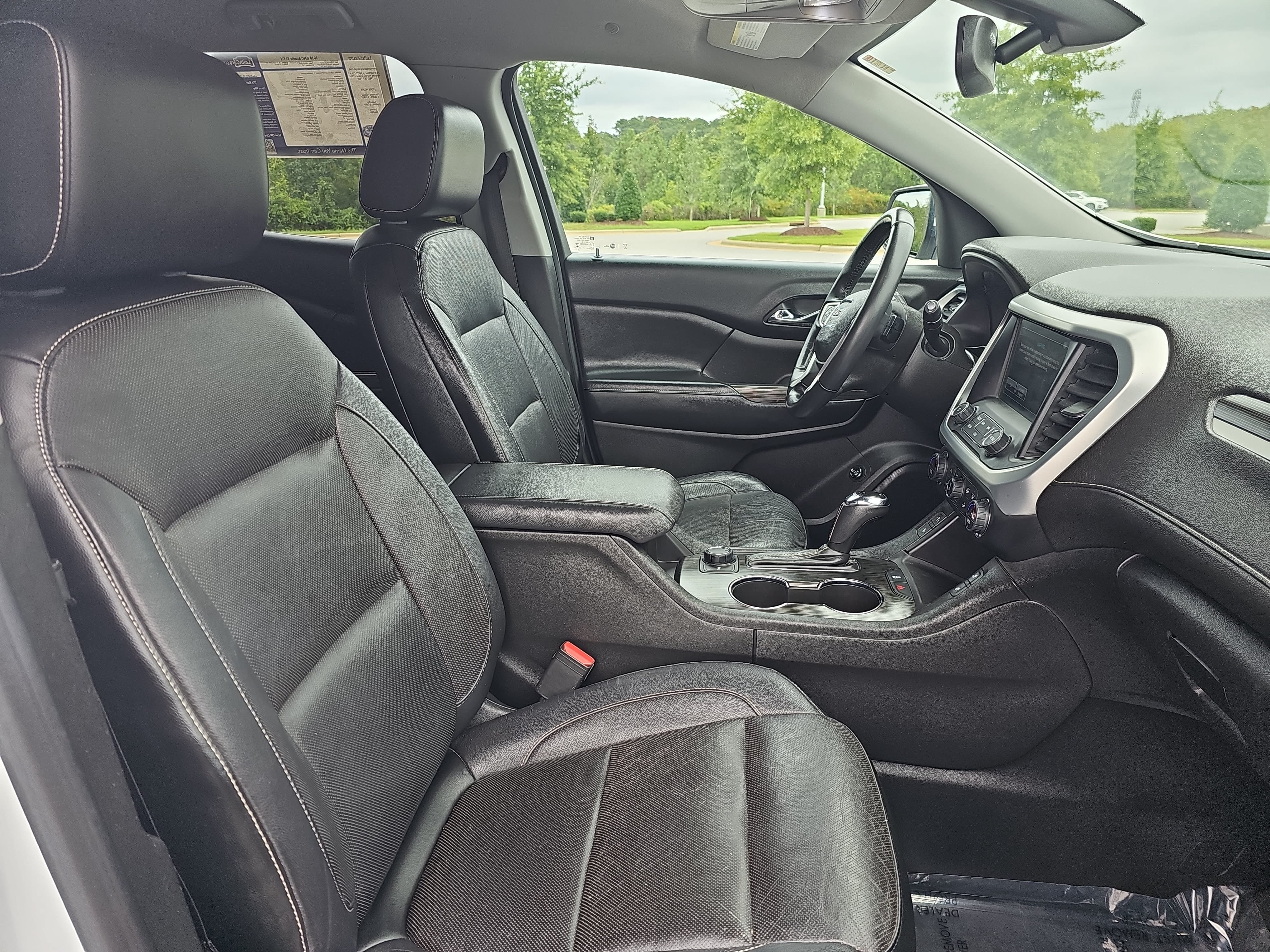 Used 2018 GMC Acadia SLT FWD image 10