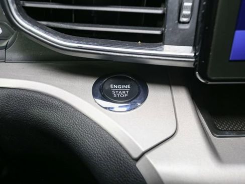 Used 2023 Ford Explorer XLT w/ Equipment Group 202A AWD/4WD image 28
