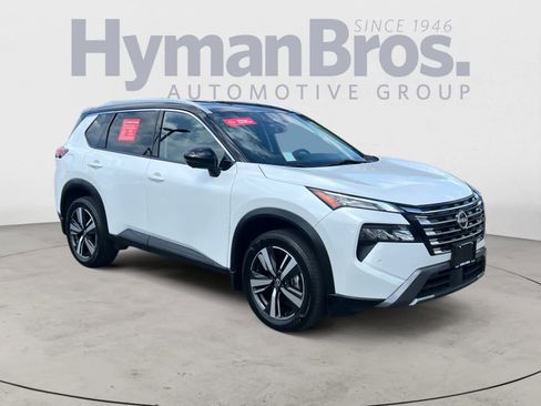 Certified 2024 Nissan Rogue SL AWD/4WD image 1