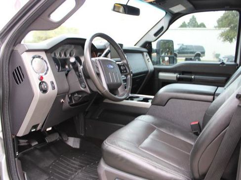 Used 2015 Ford F250 Lariat w/ Lariat Ultimate Package image 20