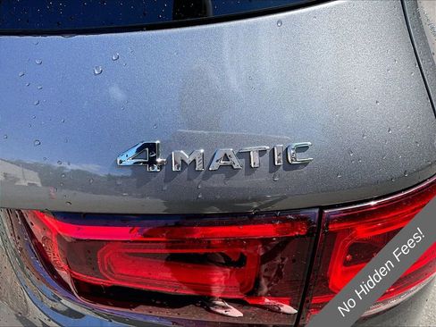 Used 2021 Mercedes-Benz GLB 250 4MATIC w/ Premium Package image 8