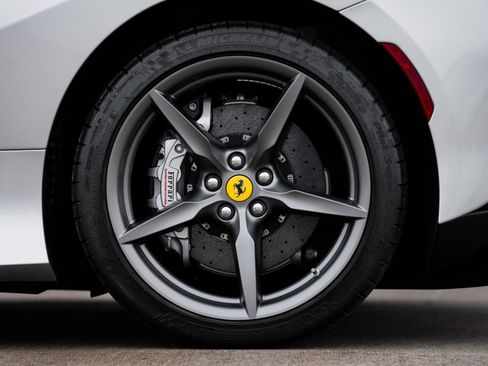 Used 2022 Ferrari F8 Tributo image 30