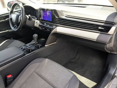 Used 2025 Toyota Camry LE FWD image 28