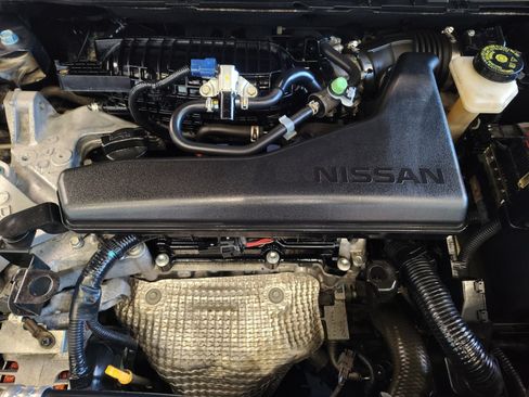 Used 2016 Nissan Rogue SV FWD image 26