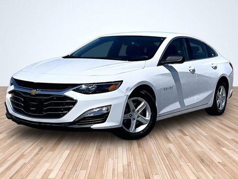 Used 2024 Chevrolet Malibu LS FWD image 1