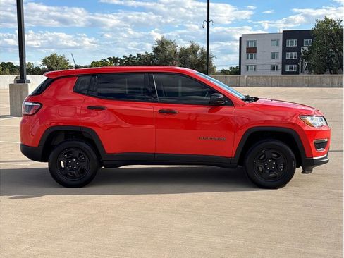 Used 2020 Jeep Compass Sport image 9