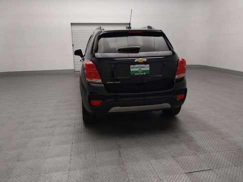 Used 2021 Chevrolet Trax LT w/ LT Convenience Package AWD/4WD image 6