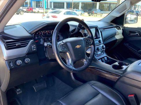 Used 2019 Chevrolet Tahoe LT image 17