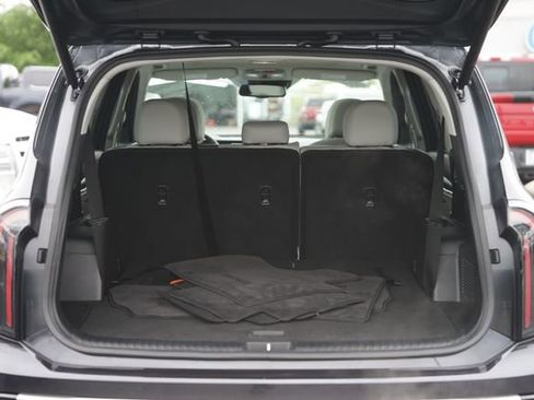 Used 2025 Kia Telluride EX FWD image 32