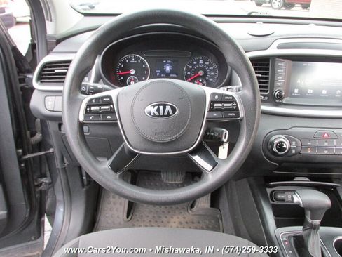 Used 2020 Kia Sorento AWD V6 image 22
