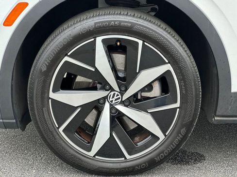 Used 2023 Volkswagen ID.4 Pro S AWD/4WD image 26