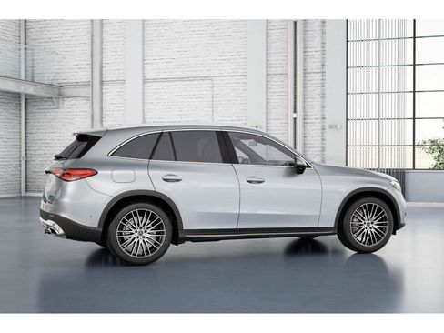 New 2026 Mercedes-Benz GLC 300 image 18