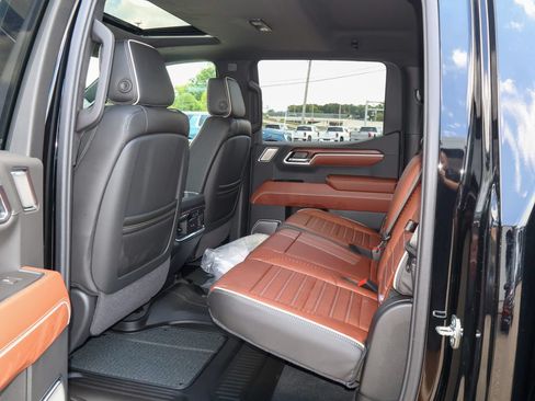 New 2026 GMC Sierra 1500 Denali Ultimate AWD/4WD image 11
