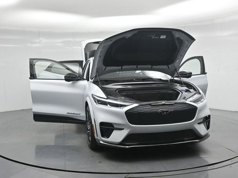 Certified 2023 Ford Mustang Mach-E GT w/ GT Performance Edition image 31