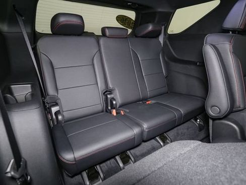 Used 2026 Chevrolet Traverse Z71 w/ LPO, Floor Liner Package AWD/4WD image 20