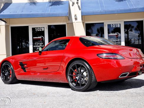 Used 2013 Mercedes-Benz SLS AMG GT Coupe image 27