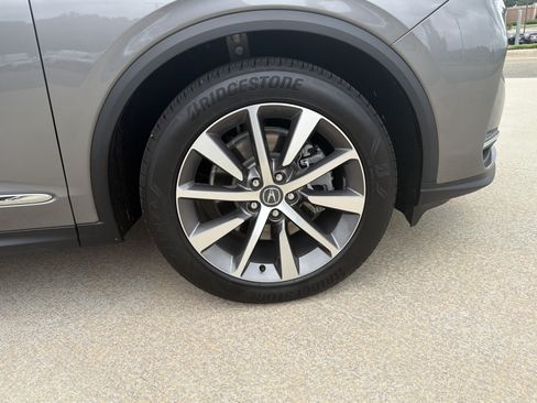 Certified 2025 Acura MDX FWD w/ Technology Package image 13