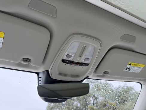 New 2026 Volvo XC60 B5 Ultra w/ Climate Package image 16