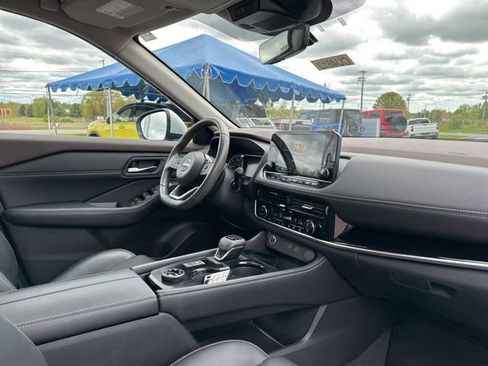 Certified 2023 Nissan Rogue SL w/ SL Premium Package AWD/4WD image 22