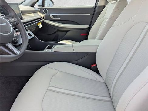 New 2026 Hyundai Sonata SEL FWD image 23