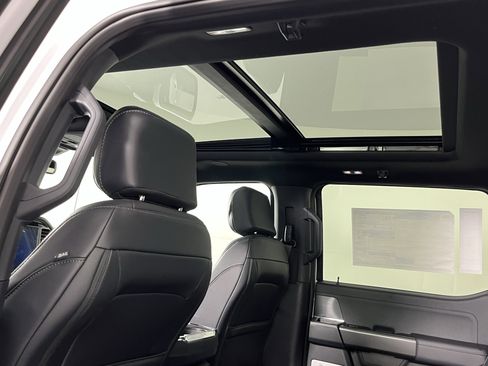 New 2025 Ford F150 Lariat w/ Equipment Group 502A High image 16