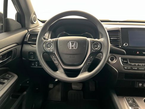 Used 2023 Honda Ridgeline Sport image 13