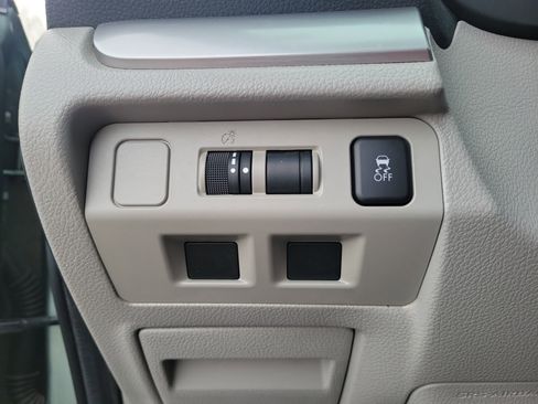 Used 2018 Subaru Forester 2.5i Premium w/ All-Weather Package image 21