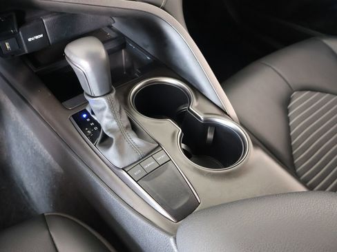 Used 2024 Toyota Camry SE w/ Convenience Package FWD image 7