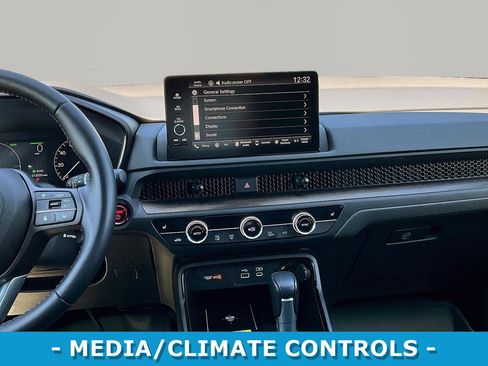 Used 2025 Honda CR-V Sport-L image 9