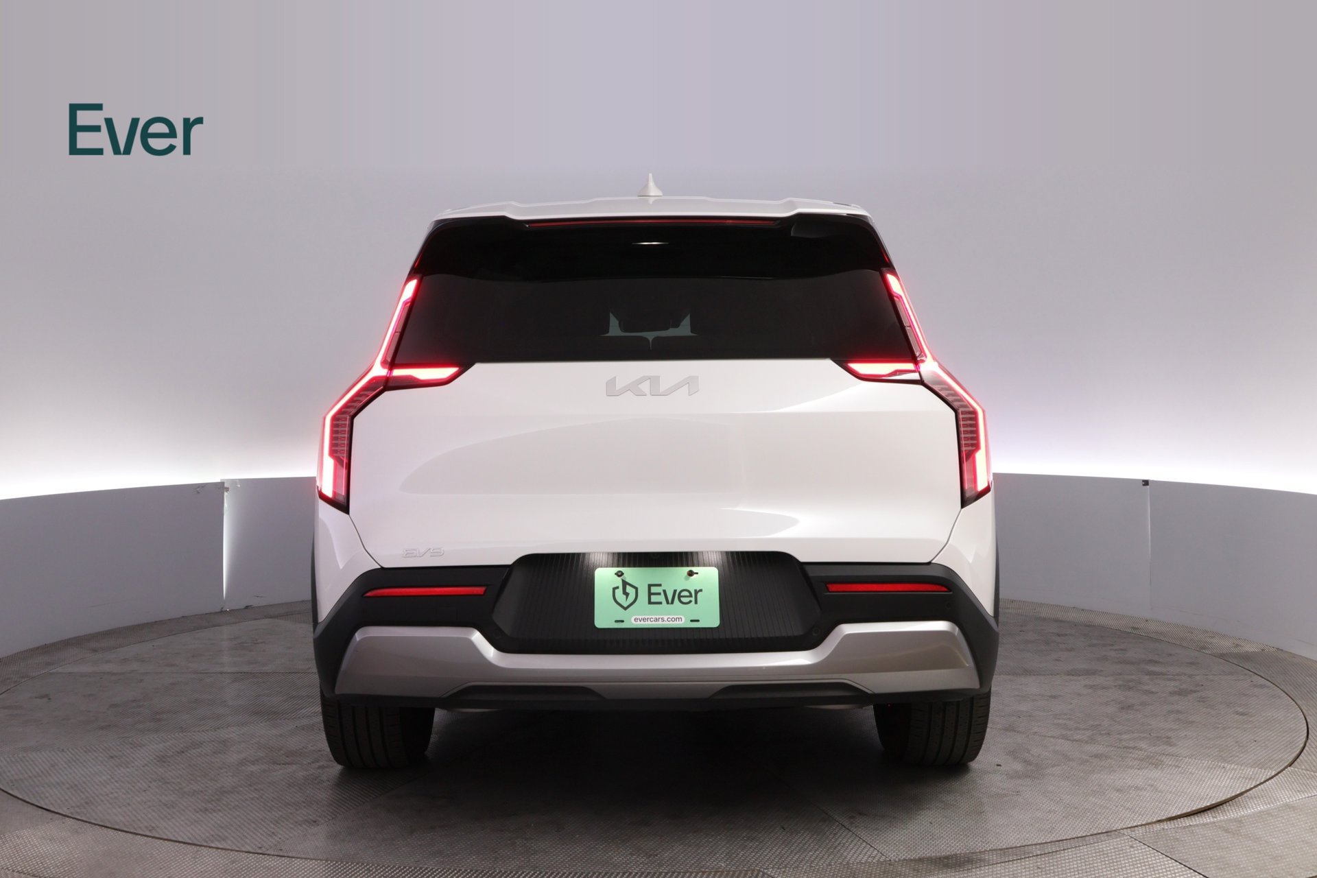 Used 2024 Kia EV9 Light Long Range RWD image 15