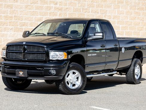 Used 2004 Dodge Ram 2500 Truck SLT w/ Sport Appearance Group AWD/4WD image 3