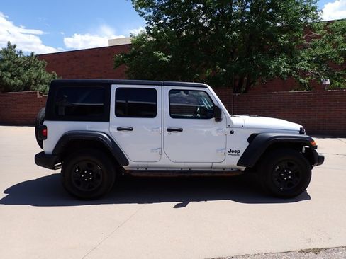 Used 2022 Jeep Wrangler Unlimited Sport AWD/4WD image 5