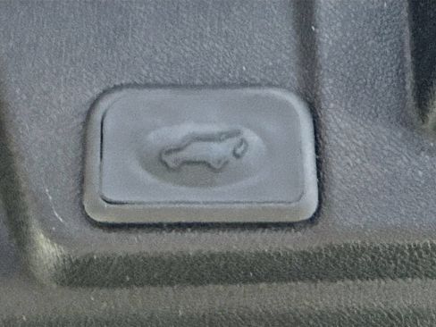 Used 2016 Chevrolet Traverse LT FWD image 31
