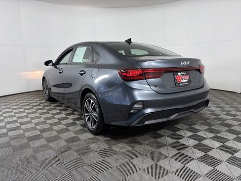 Used 2024 Kia Forte LXS w/ LXS Technology Package image 12