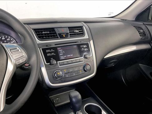 Used 2018 Nissan Altima 2.5 S w/ S Convenience Package FWD image 8