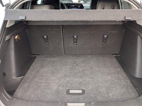 Used 2025 Chevrolet Trax LT w/ LT Convenience Package image 33