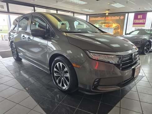 Used 2021 Honda Odyssey EX-L image 3