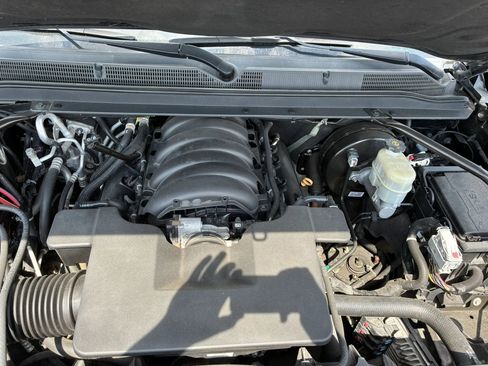 Used 2020 GMC Yukon SLE w/ SLE Value Package image 26