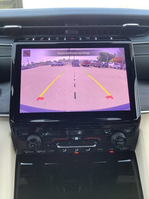 Certified 2025 Jeep Grand Cherokee Limited AWD/4WD image 23