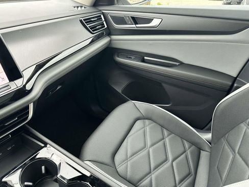 New 2026 Volkswagen Atlas Peak Edition AWD/4WD image 26