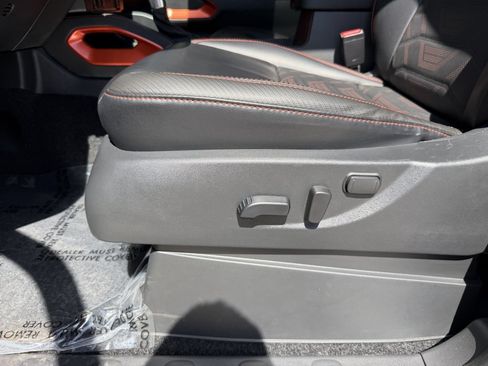 Used 2025 Nissan Frontier PRO-4X w/ Pro Premium Package AWD/4WD image 30