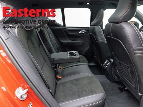 Used 2022 Volvo XC40 P8 Recharge Plus AWD/4WD image 22